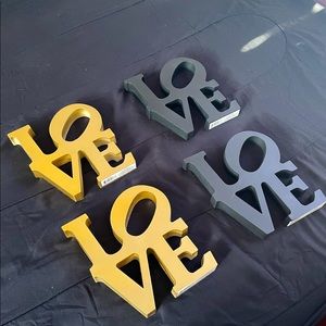 Love pictures or stands